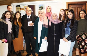 Prof. Dr. Nabi Avcı gençlerle buluştu